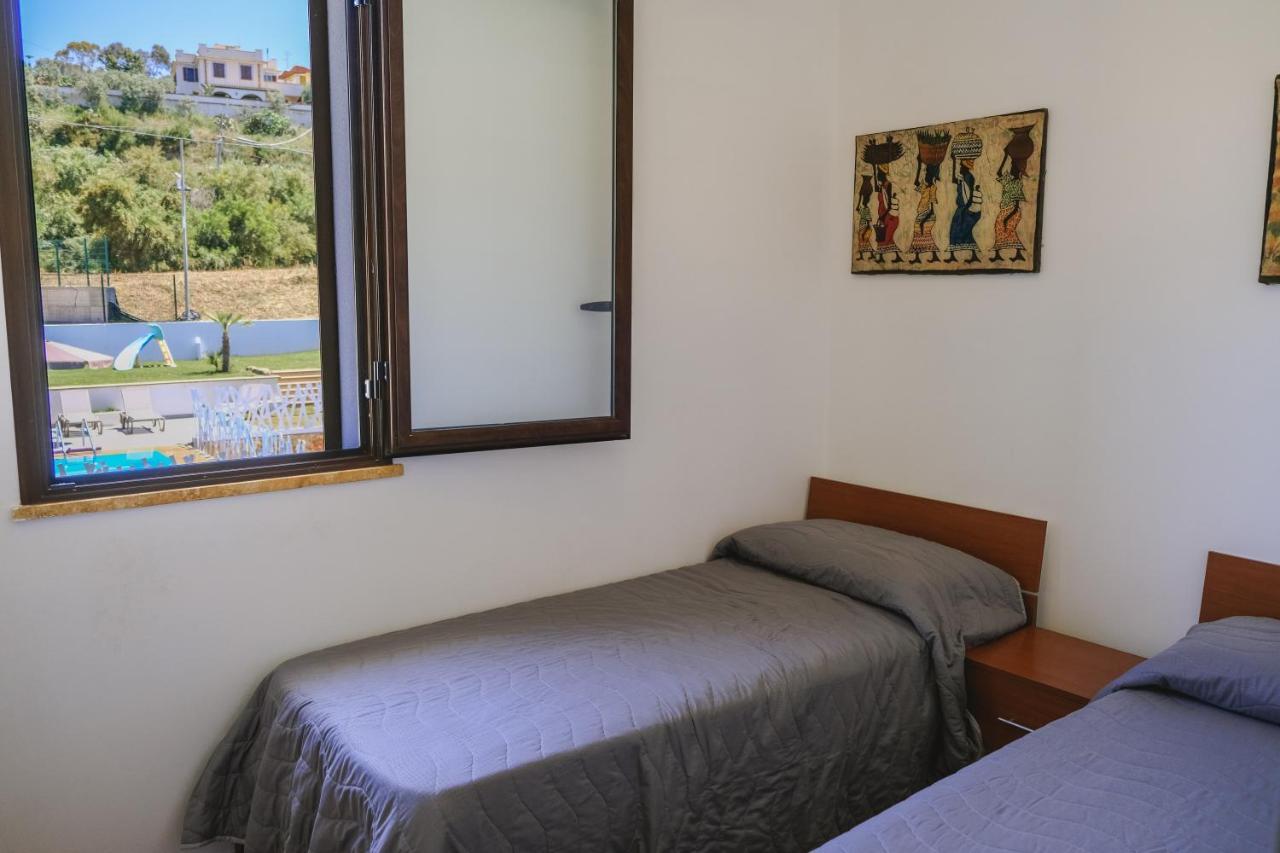 Ferienwohnung Giardini Del Golfo Balestrate Exterior foto